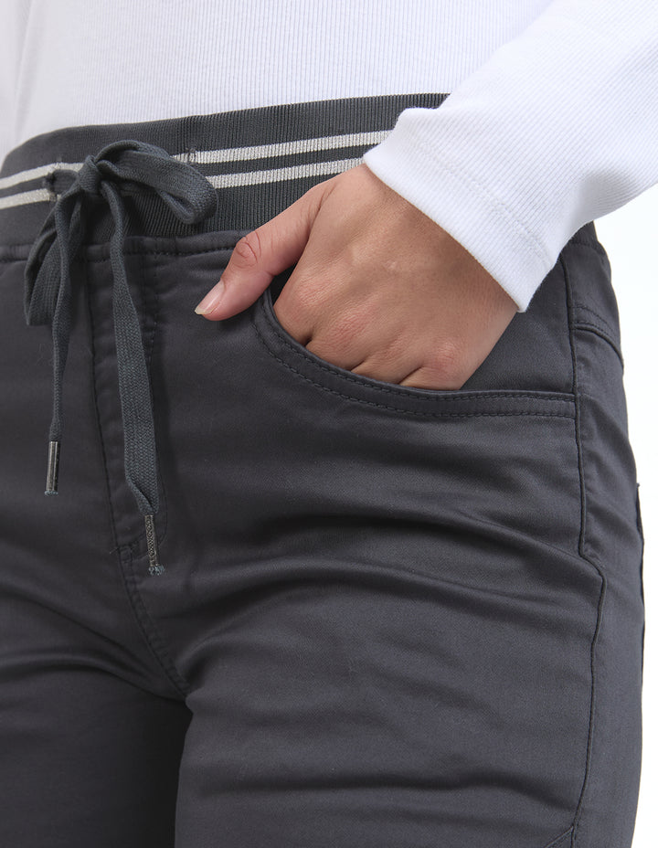 Foxwood | Sylvia Jogger - Charcoal