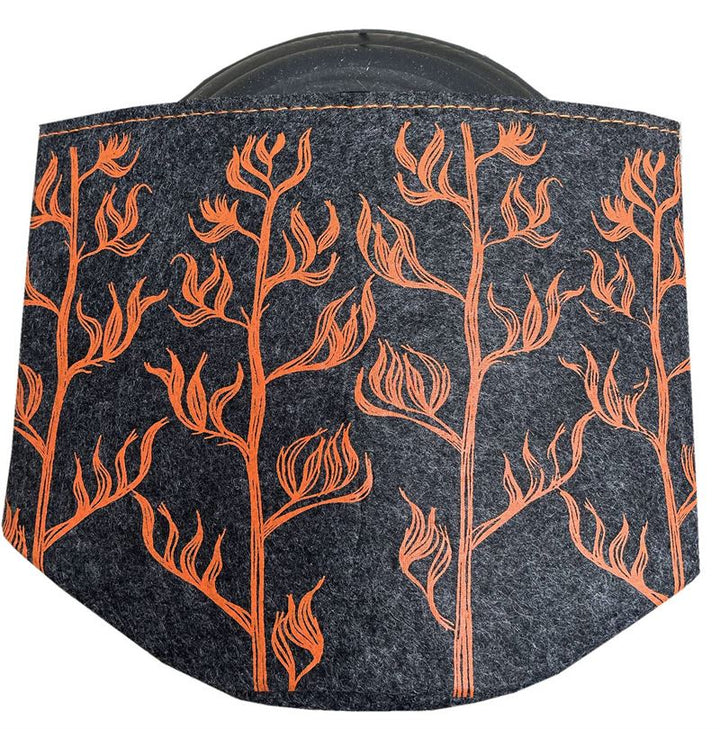 Growbag Harakeke Orange on Grey