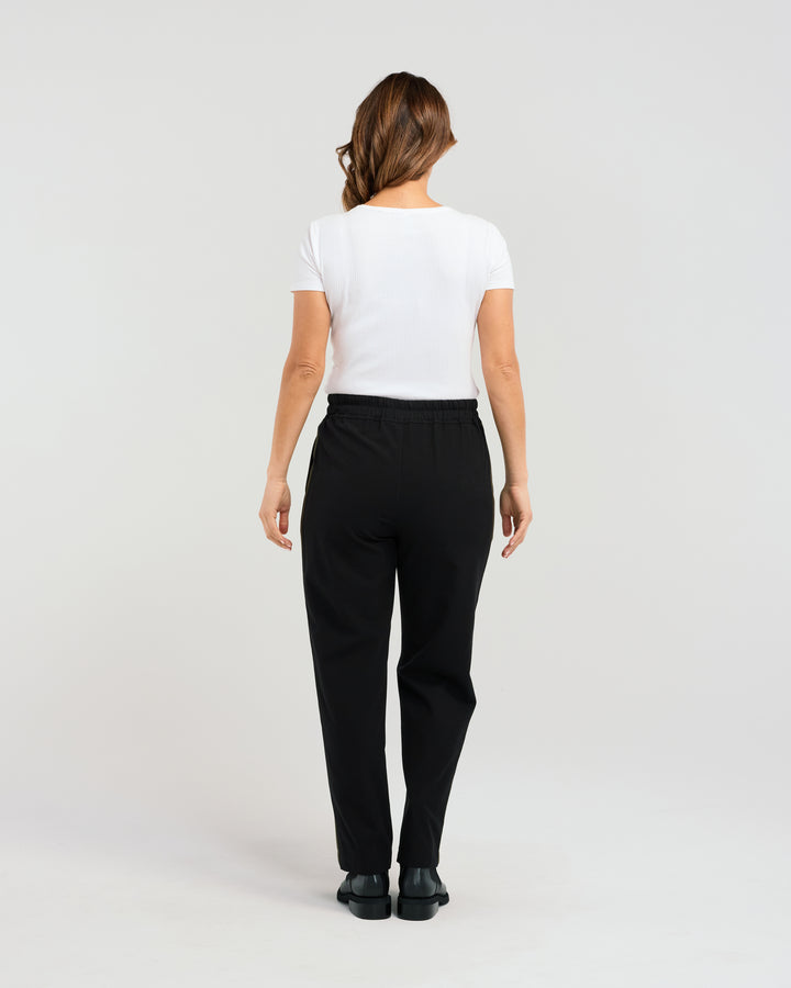 Paola Pant