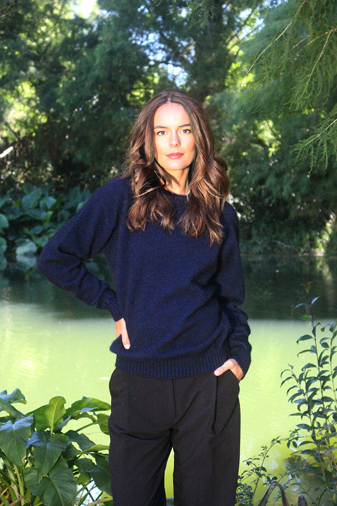 Lothlorian | Plain Crew Jumper - Midnight