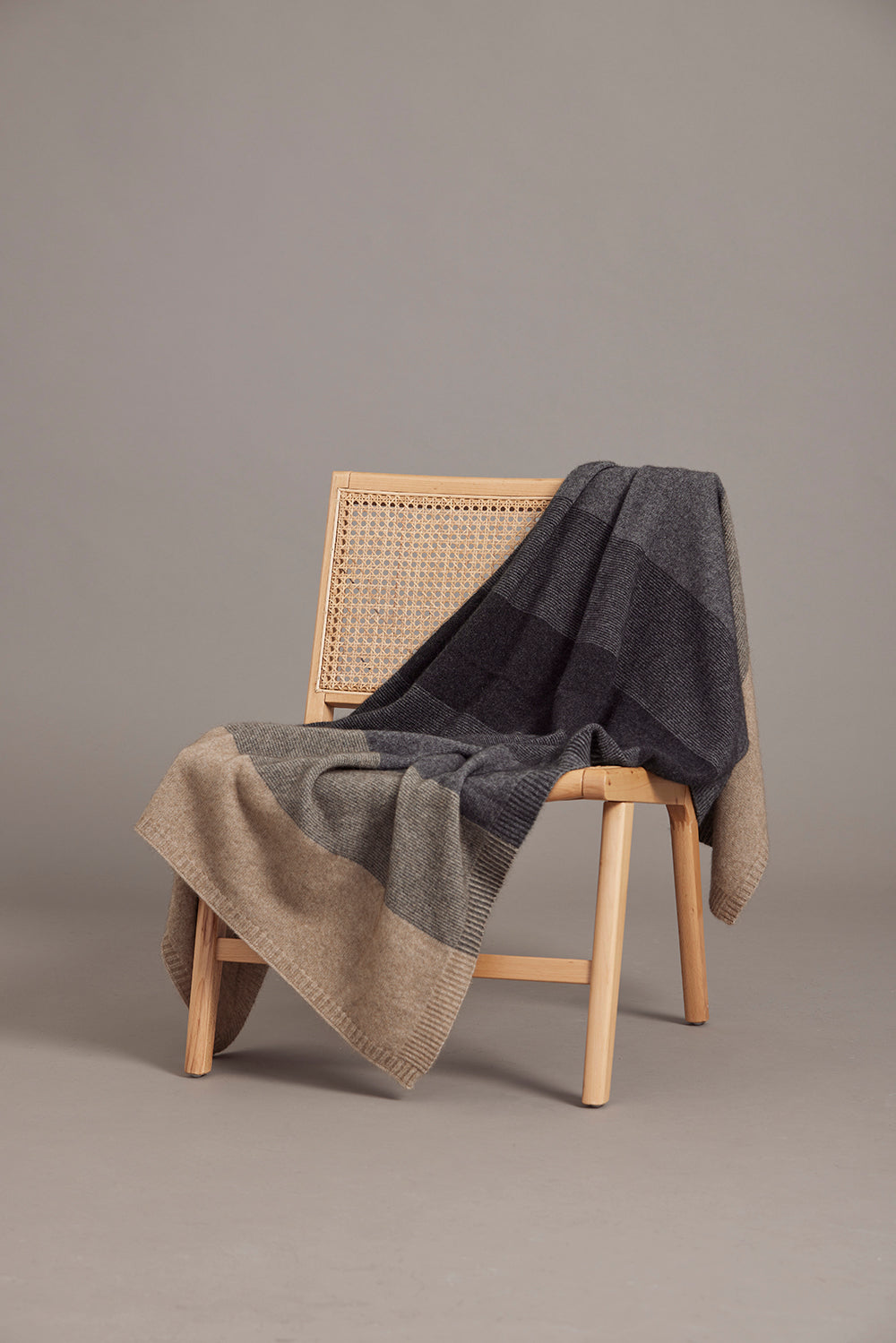 Ombre Throw Dapple