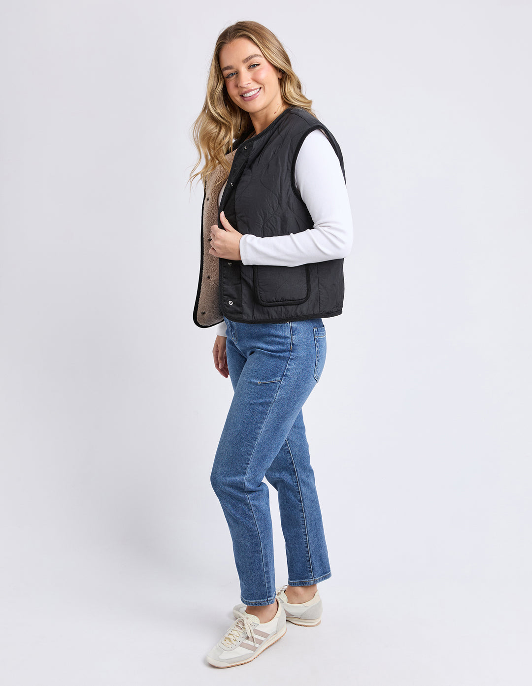 Foxwood | Alberta Vest - Black