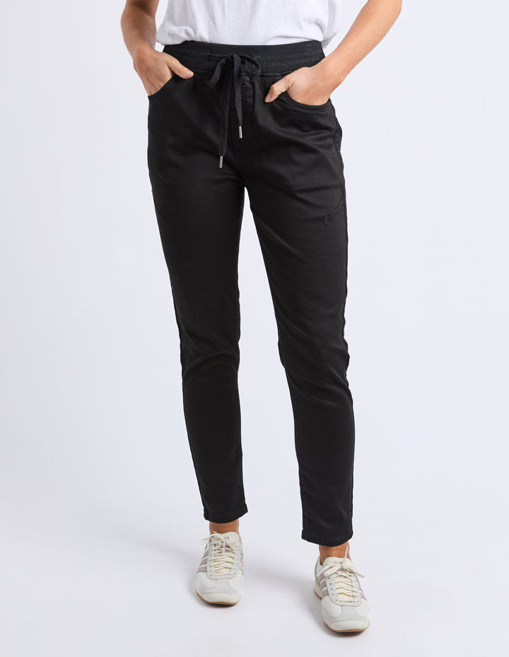 Foxwood | Sylvia Jogger - Black