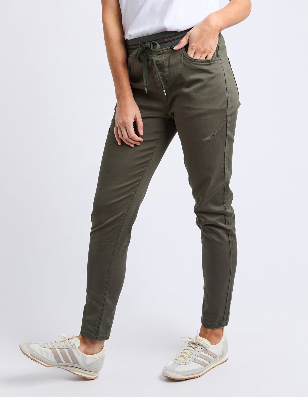 Foxwood | Sylvia Jogger- Dark Khaki