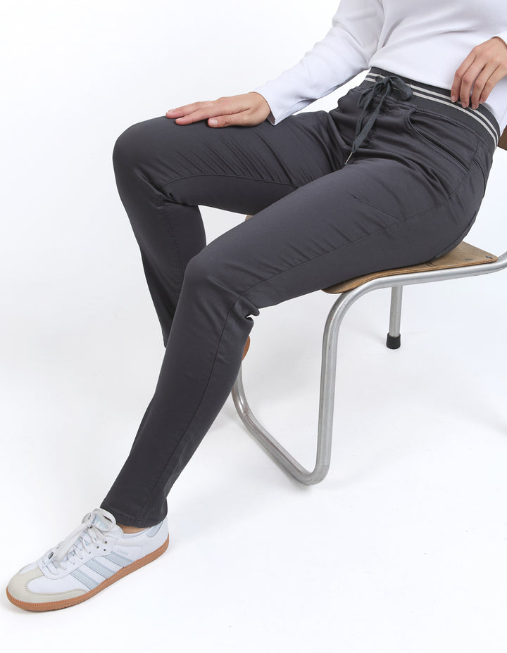 Foxwood | Sylvia Jogger - Charcoal