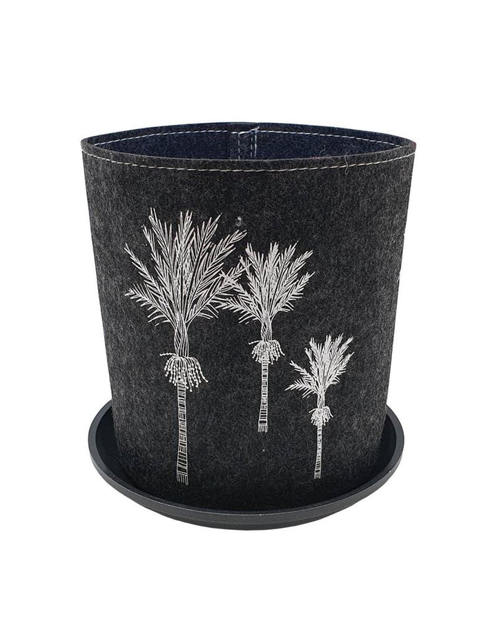 Growbag Nikau White on Dark Grey