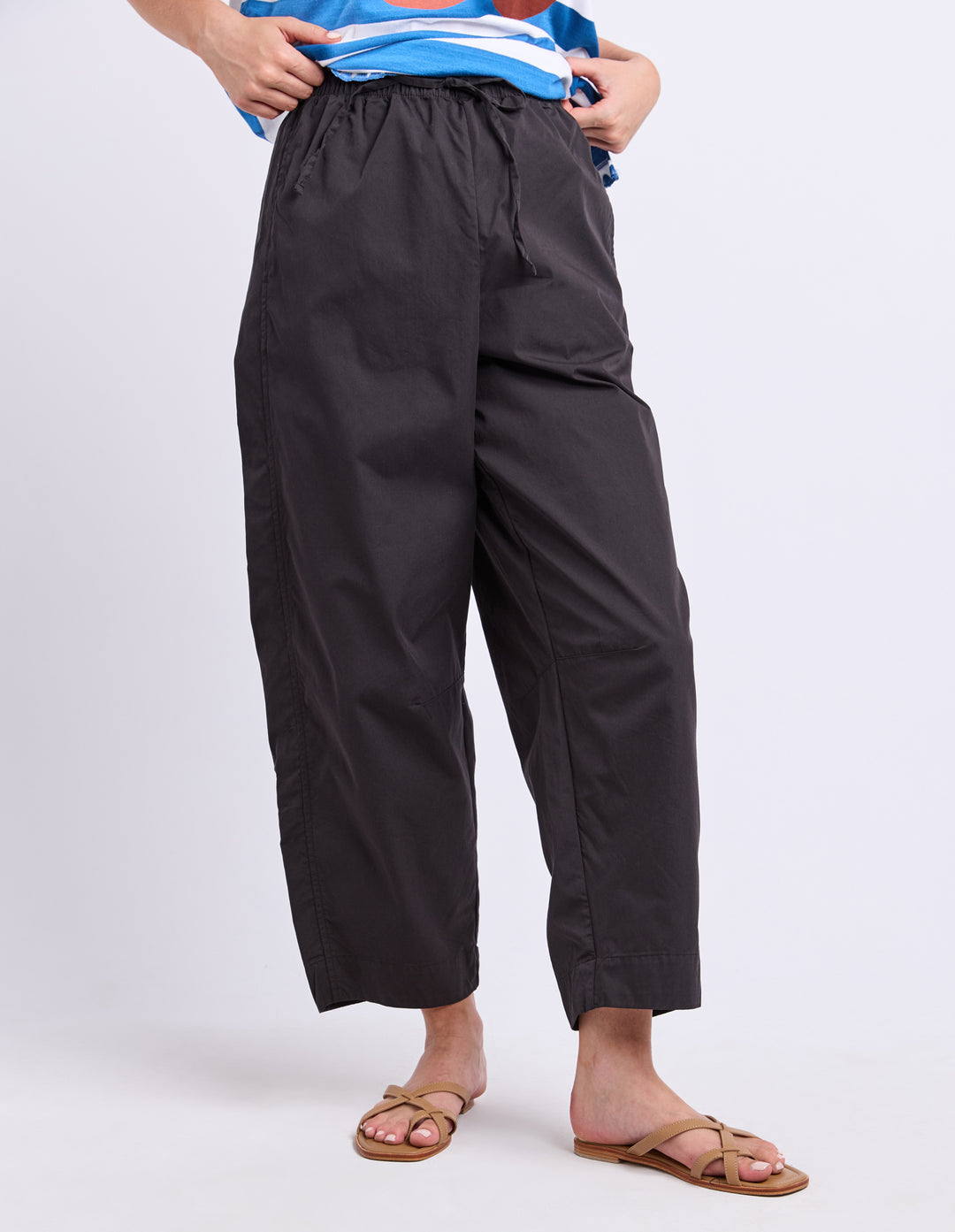 Lund Barrel Leg Pant - Black