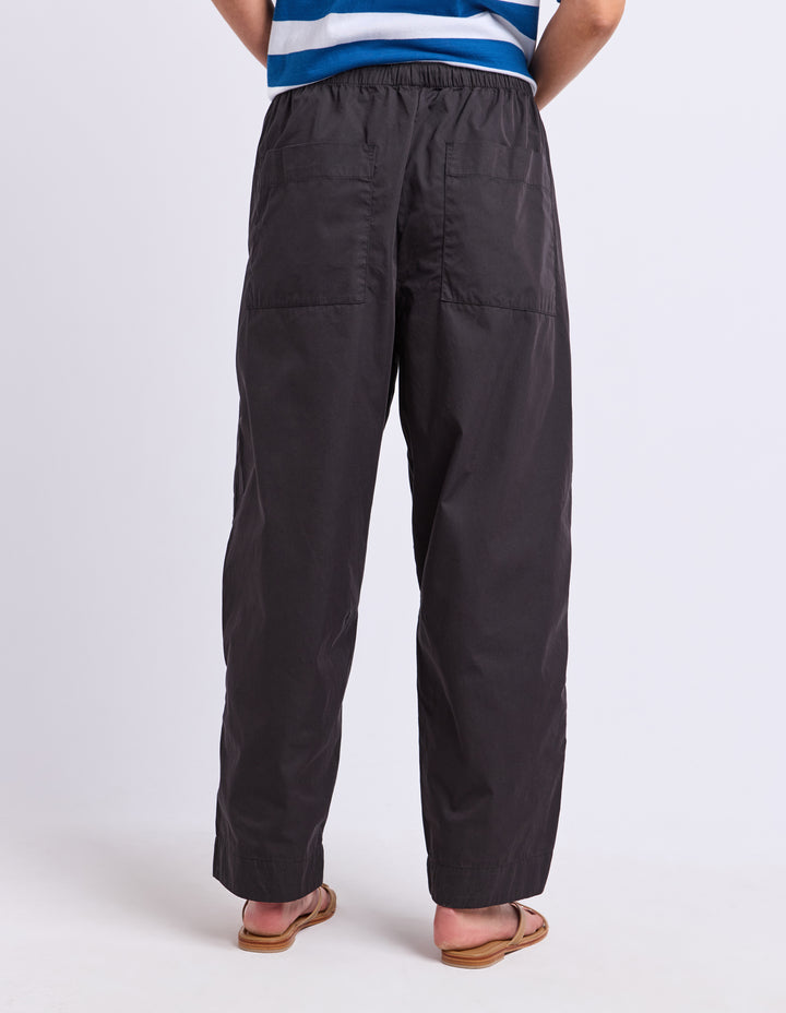 Lund Barrel Leg Pant - Black