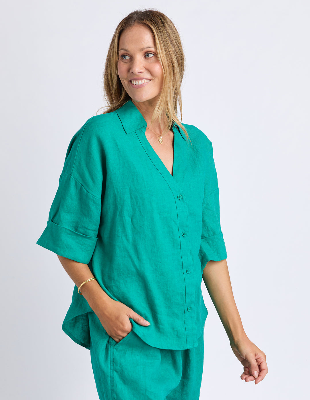 Linen Holiday Shirt - Irish Green