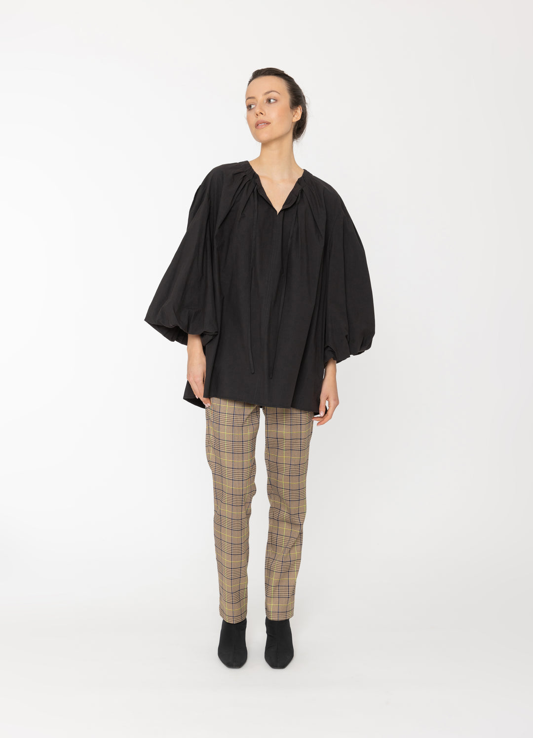 Blacklist | Kamie Shirt - Black