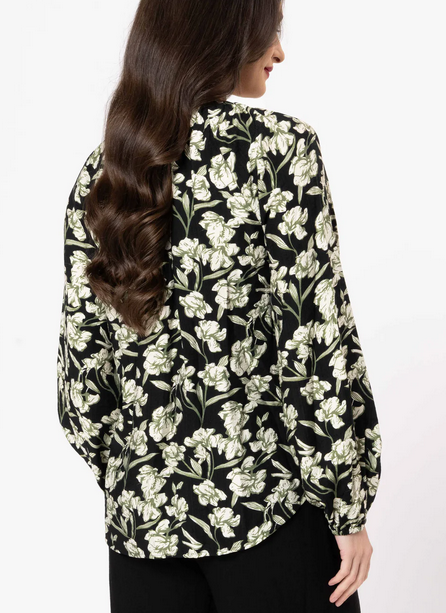Kiwi Country United Top in Olive Grove back view