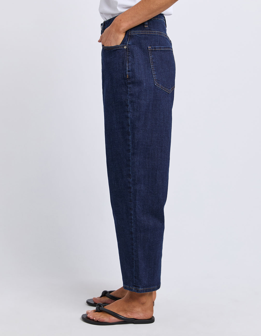 Foxwood | Ambrose Barrel Jean - Indogo Denim - Side 