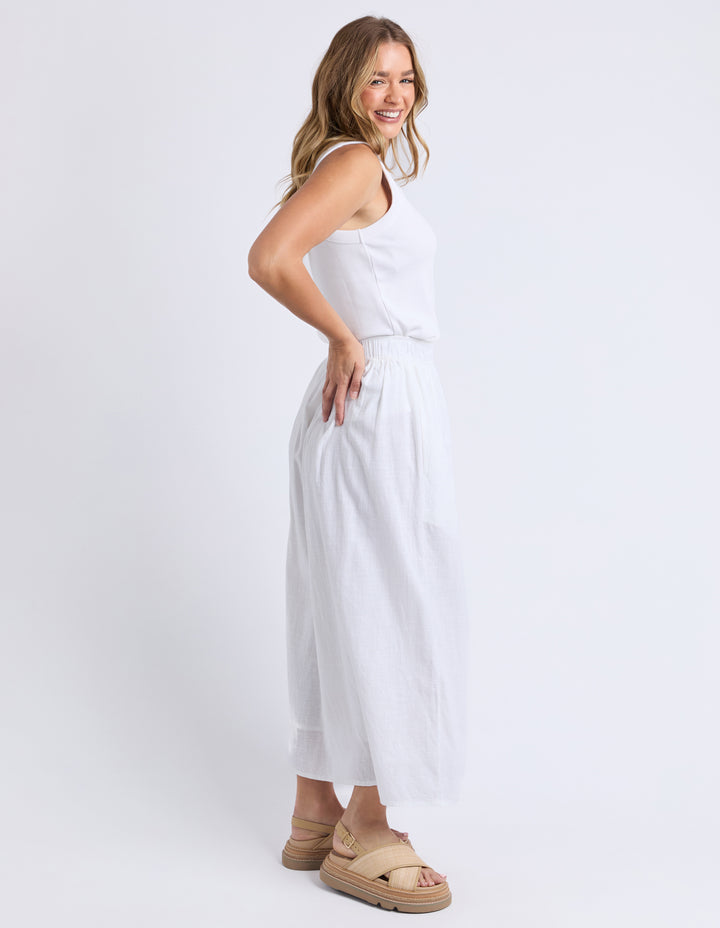Foxwood Tiana Skirt in white - side view. 