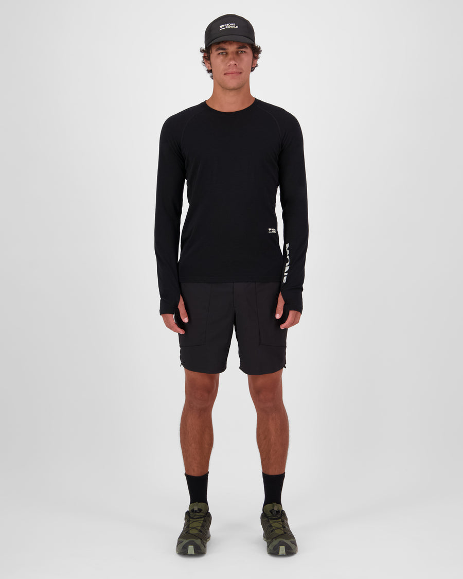 Mons Royale Men's Temple Merino L/S in black.