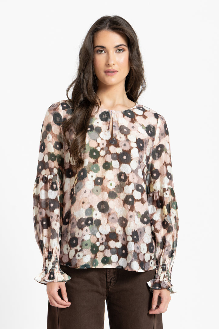 Seeking Lola Vienna Blouse in Blush Poppy floral print front view
