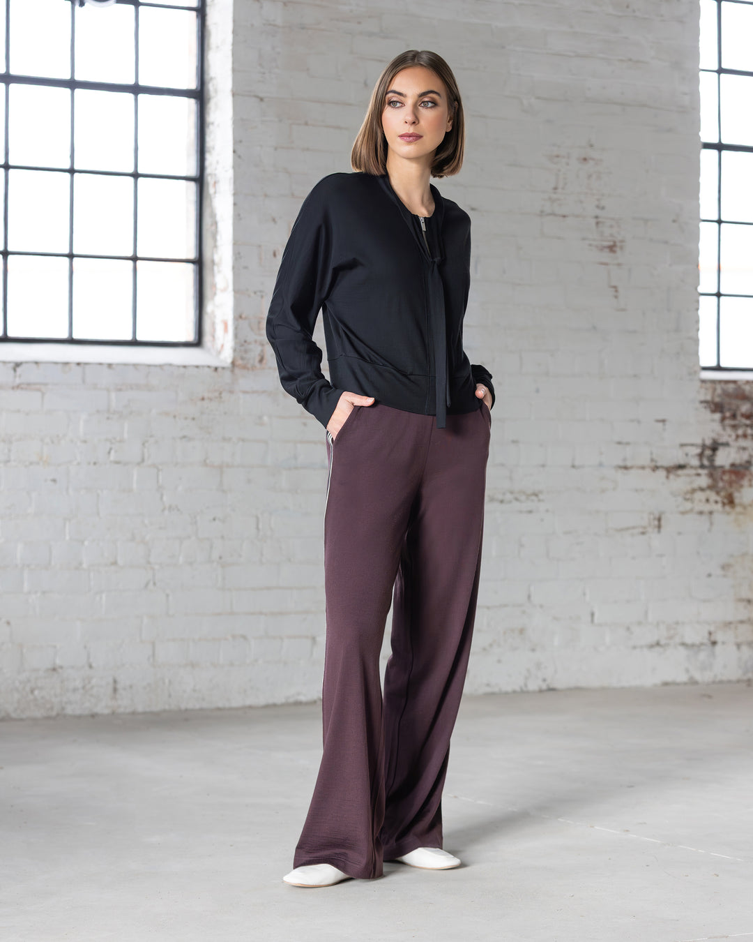 Vassalli Asher Pant Berry front three-quarter view.