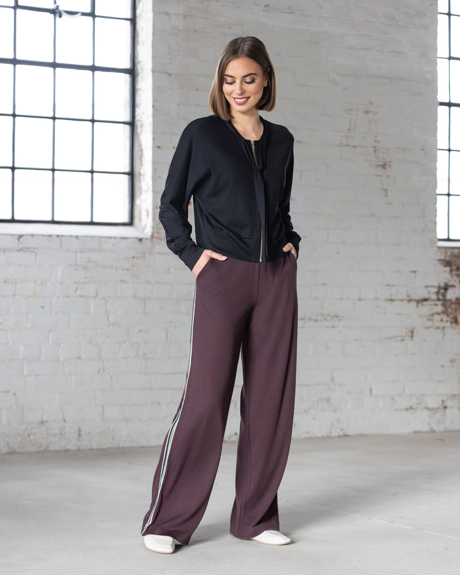 Vassalli Asher Pant Berry front view
