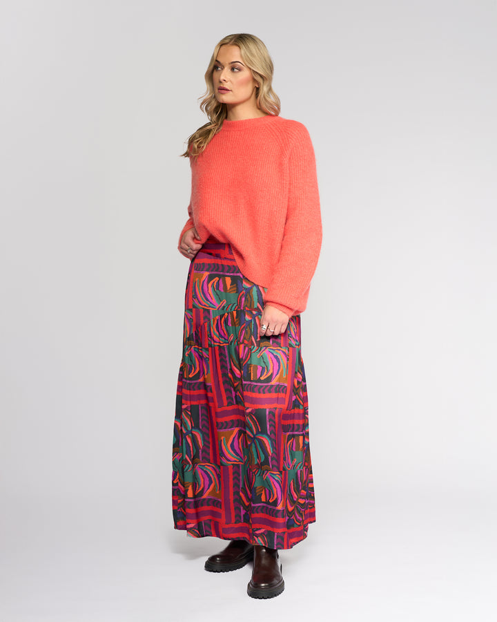 KNEWE Label Fefe Sweater Lava - Front View