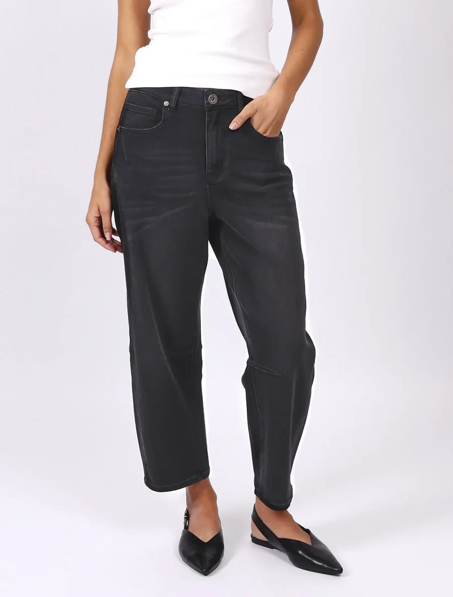 Toni Barrel Jeans Black