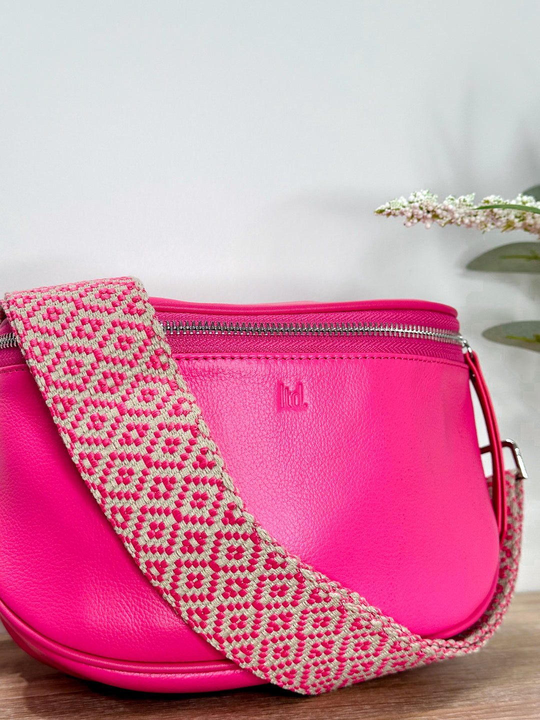 Dani Leather Bag - Fuchsia