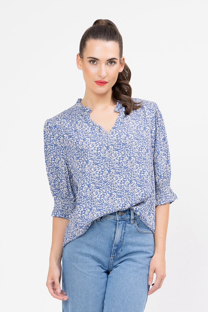 Seeking Lola | Gifted Top SS Blue Trallice