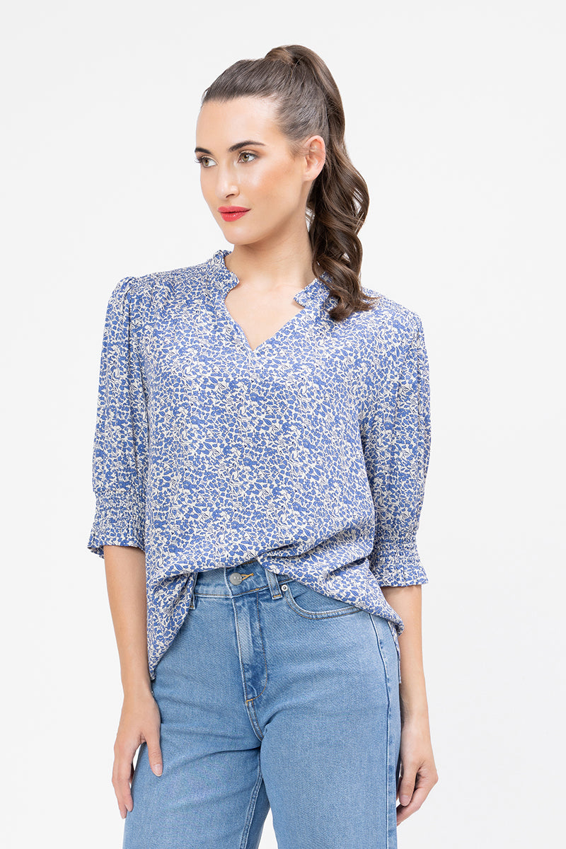 Seeking Lola | Gifted Top SS Blue Trallice
