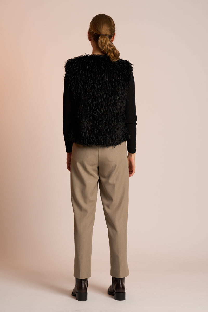 Neris | Wilde Gilet - Raven