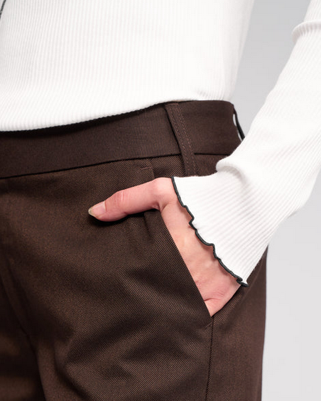 KNEWE Label | Jude Pant - Chocolate