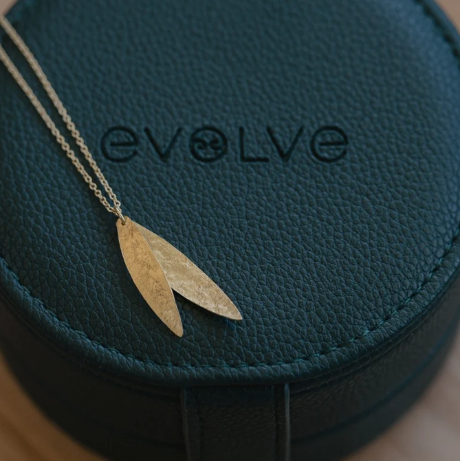 Kauri Leaves Necklace (Heritage) - Gold Vermeil