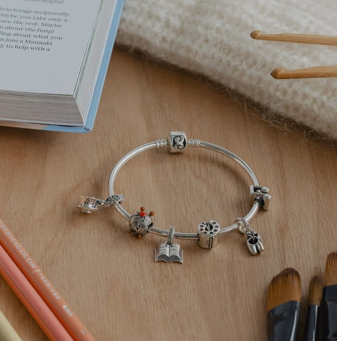 Charm Knitting (Comfort)