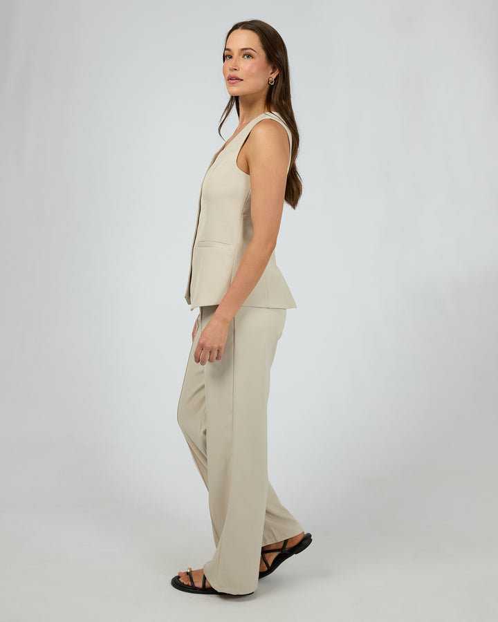 Silent Theory | Owen Vest - Side View