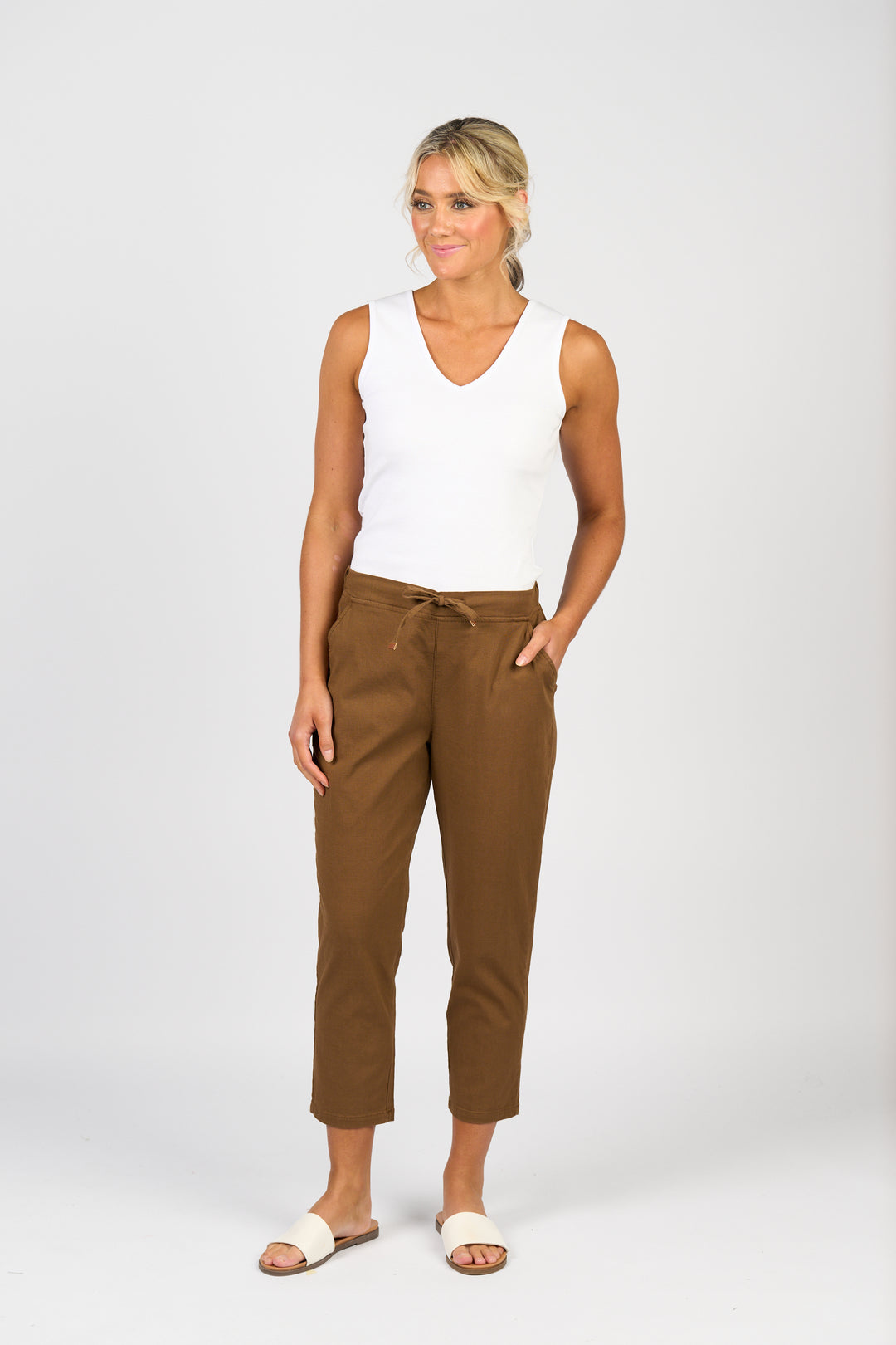 Vassalli 7/8 Tie Waist Pant Pecan - Front View 2
