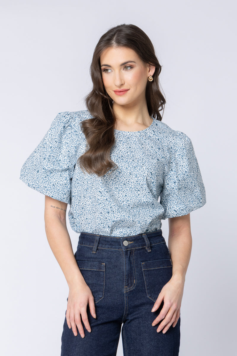 e Seeking Lola Sapphire Saffron Knowing Top