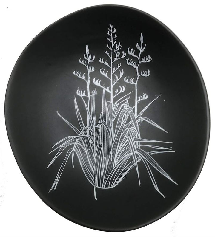Bowl 10cm White Harakeke on Black