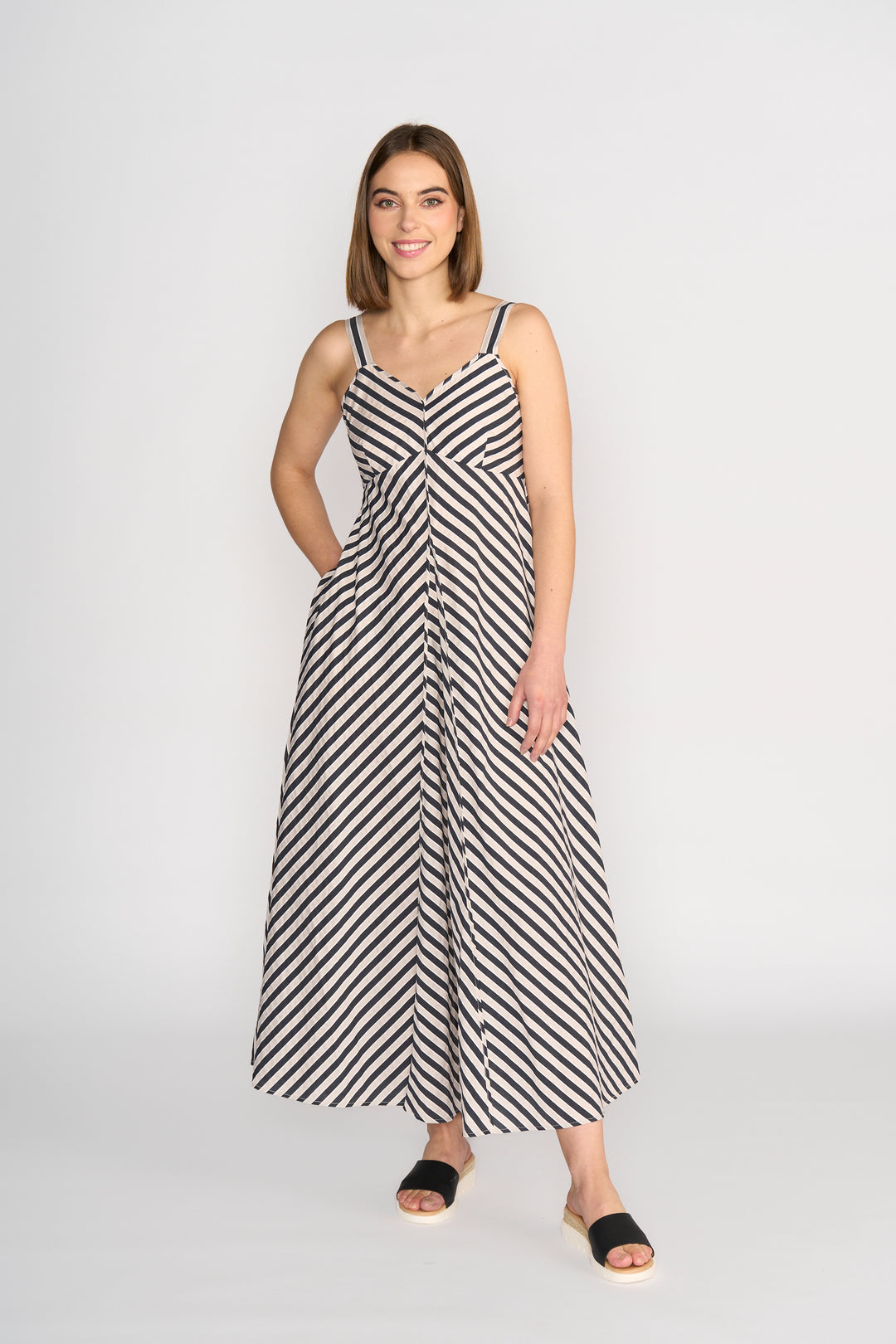 Gala Dress - Black/Ecru