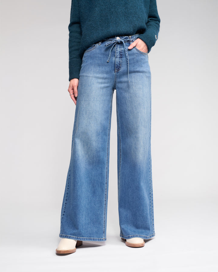 KNEWE Label | Goldie Jean - Washed Denim