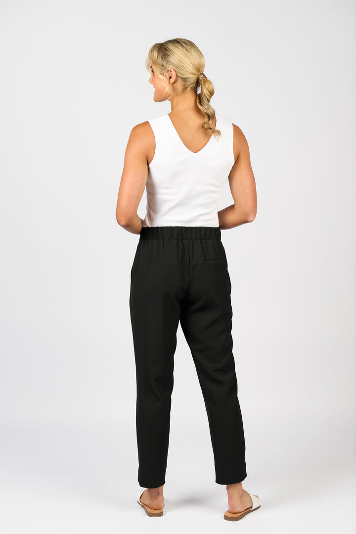 Vassalli | Relaxed Leg Ankle Grazer- Black