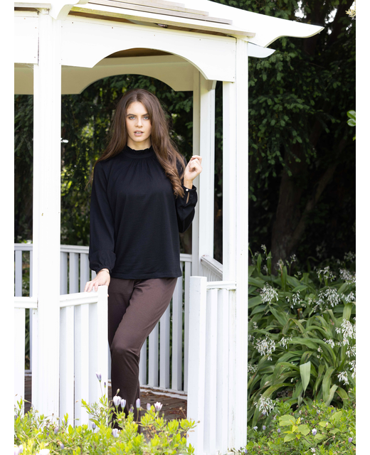 Vassalli Long Sleeve Ruffle Neck - Black